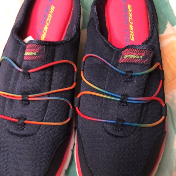 Skechers synergy free play women’s slip on loafers. Size 9.5 - Picture 2 of 6